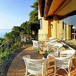 Porto Pirgos Ξενοδοχείο Parghelia