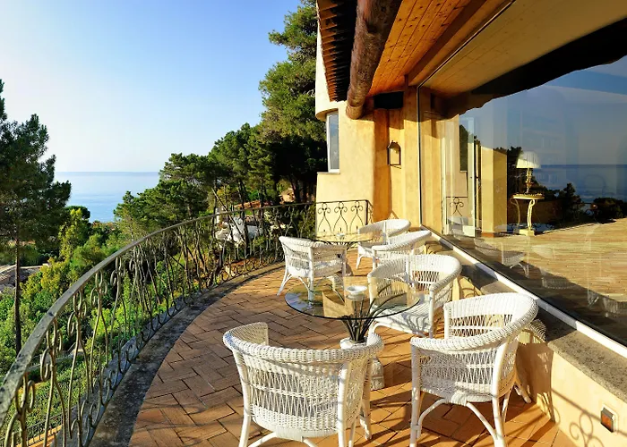 Porto Pirgos Hotel Parghelia