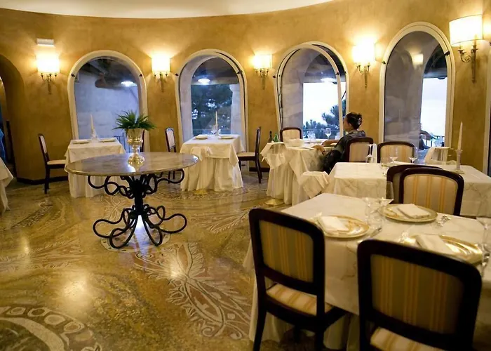 Hotel Porto Pirgos Parghelia