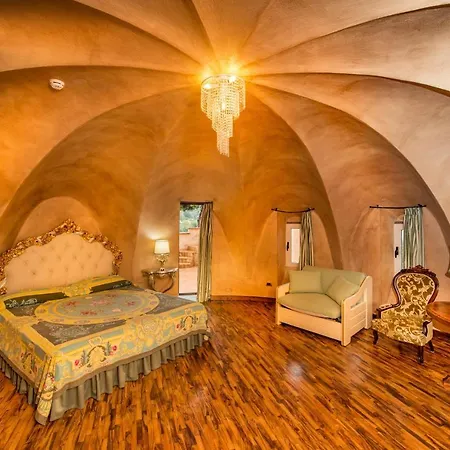 Porto Pirgos 5* Parghelia