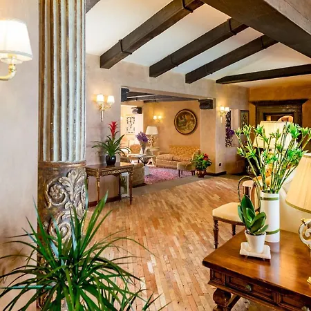 Porto Pirgos Hotel