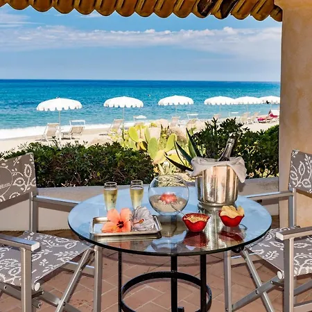 Szálloda Porto Pirgos