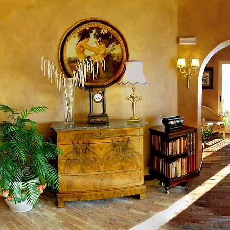 Porto Pirgos 5* Parghelia