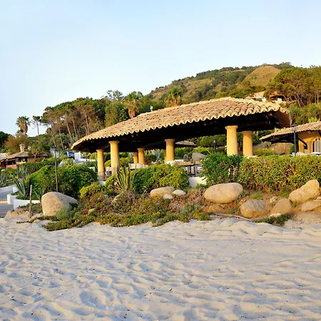 Szálloda Porto Pirgos 5*