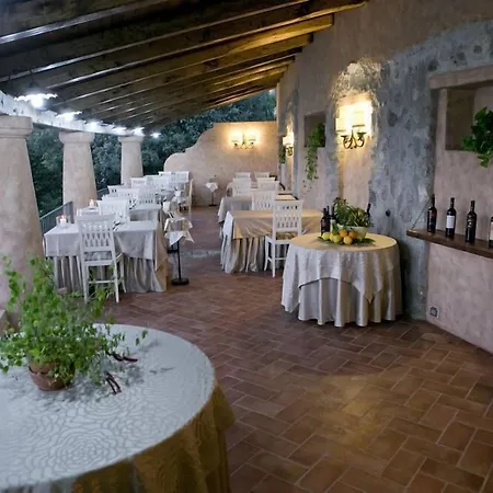 Szálloda Porto Pirgos