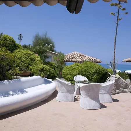 Szálloda Porto Pirgos 5*