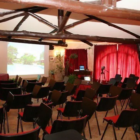 Porto Pirgos Szálloda Parghelia