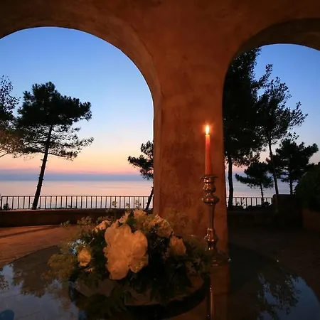 Отель Porto Pirgos Паргелия